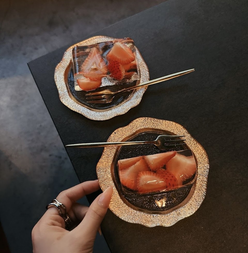 シーシャカフェ&バー THREE 博多中洲店の写真 2枚目