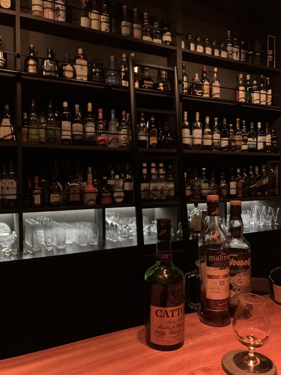 Bar Noir