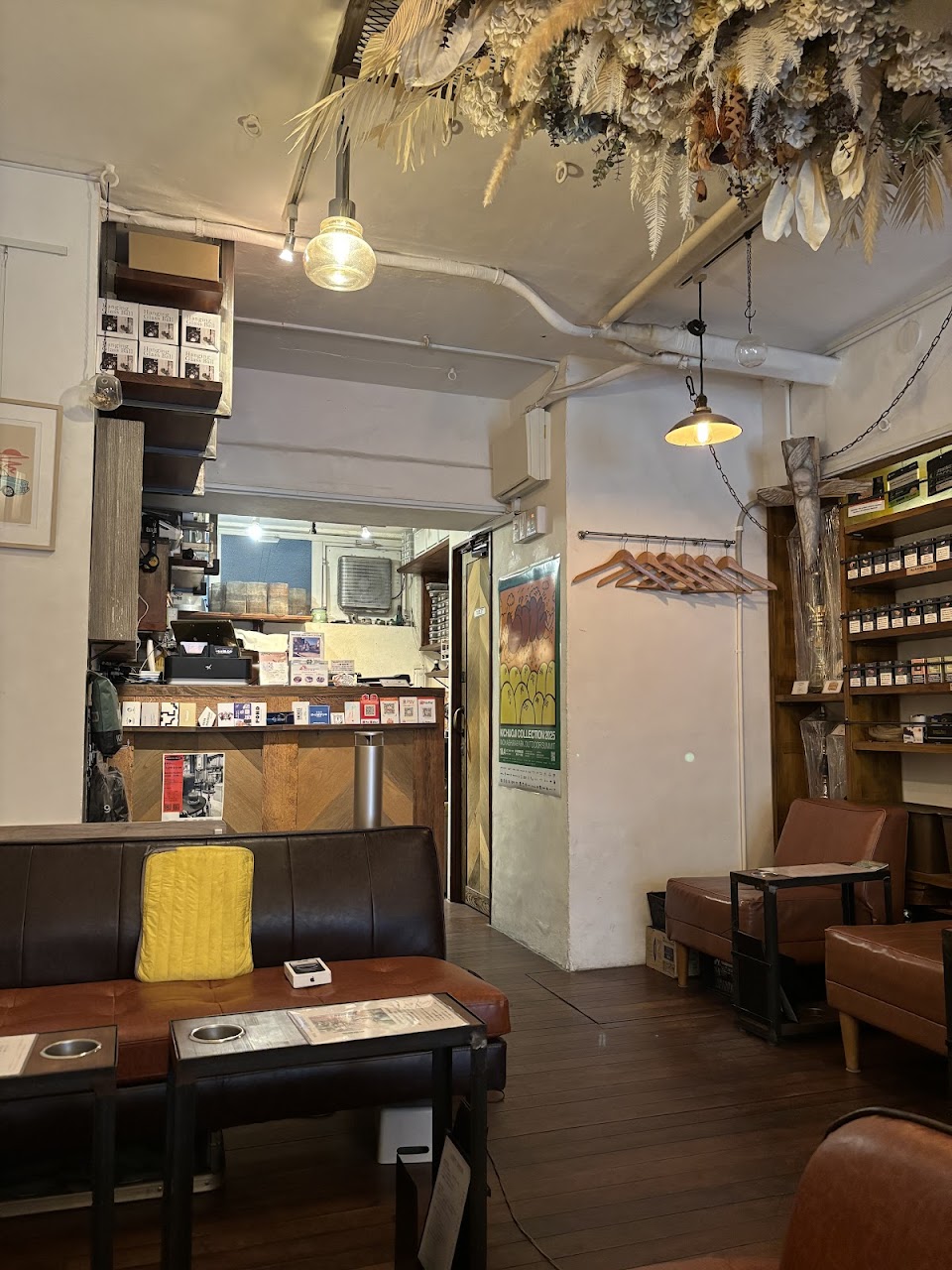 シーシャ卸.COM 吉祥寺店「ONE'S OWN TIME」の写真 3枚目