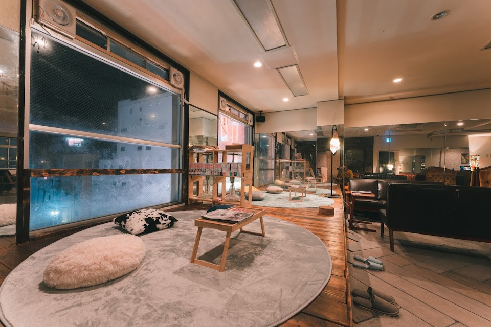 シーシャカフェ&バー NORTH VILLAGE なんば道頓堀店(hookah lounge cafe bar) 3