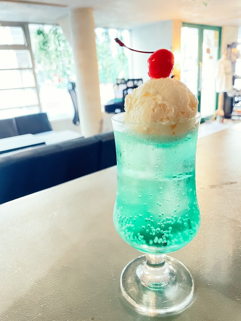 シーシャカフェ&バー 煙仄2nd 池袋店の写真 2枚目