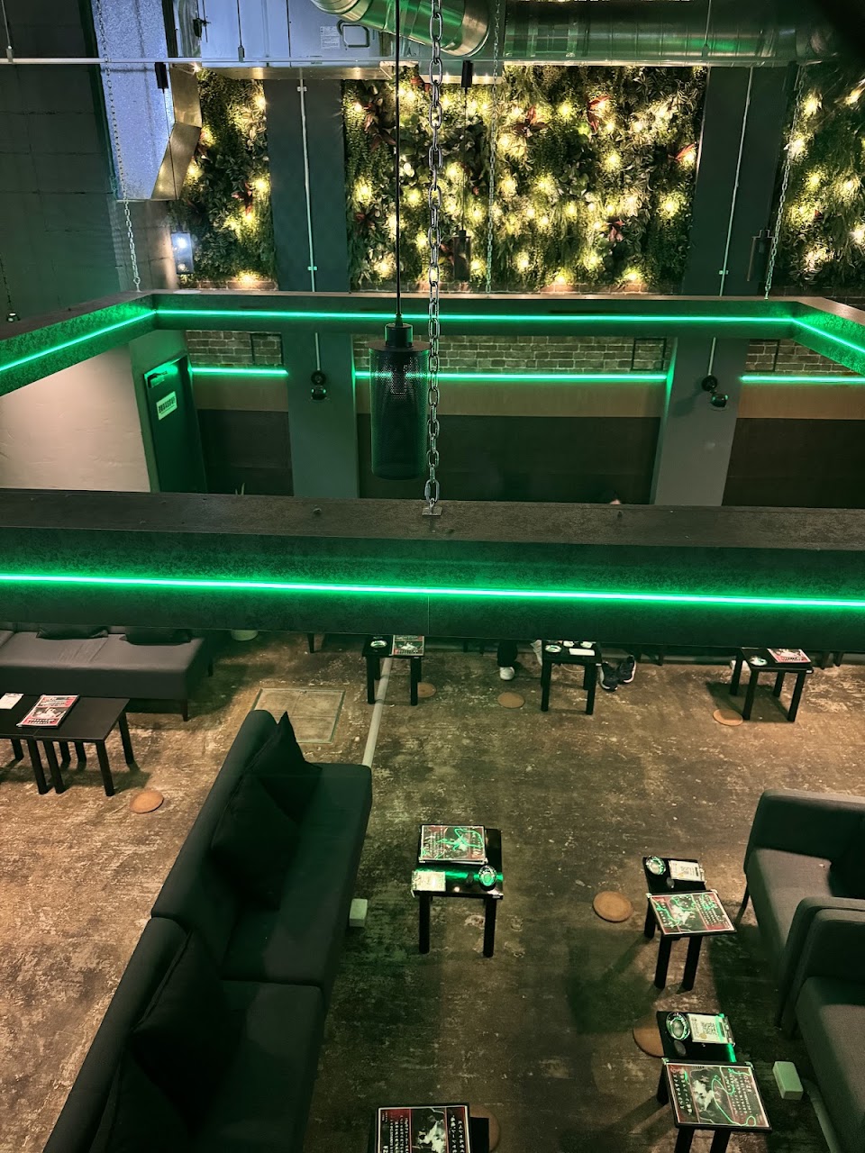 シーシャ カフェ&ダーツ バー C.STAND シースタンド 池袋サンシャイン通り店の写真 3枚目