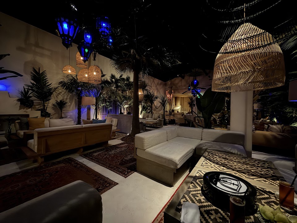 シーシャラウンジ チルラグ 名古屋 グランデ 栄店｜SHISHA LOUNGE Chillrug NAGOYA Sakae Grandeの写真 2枚目