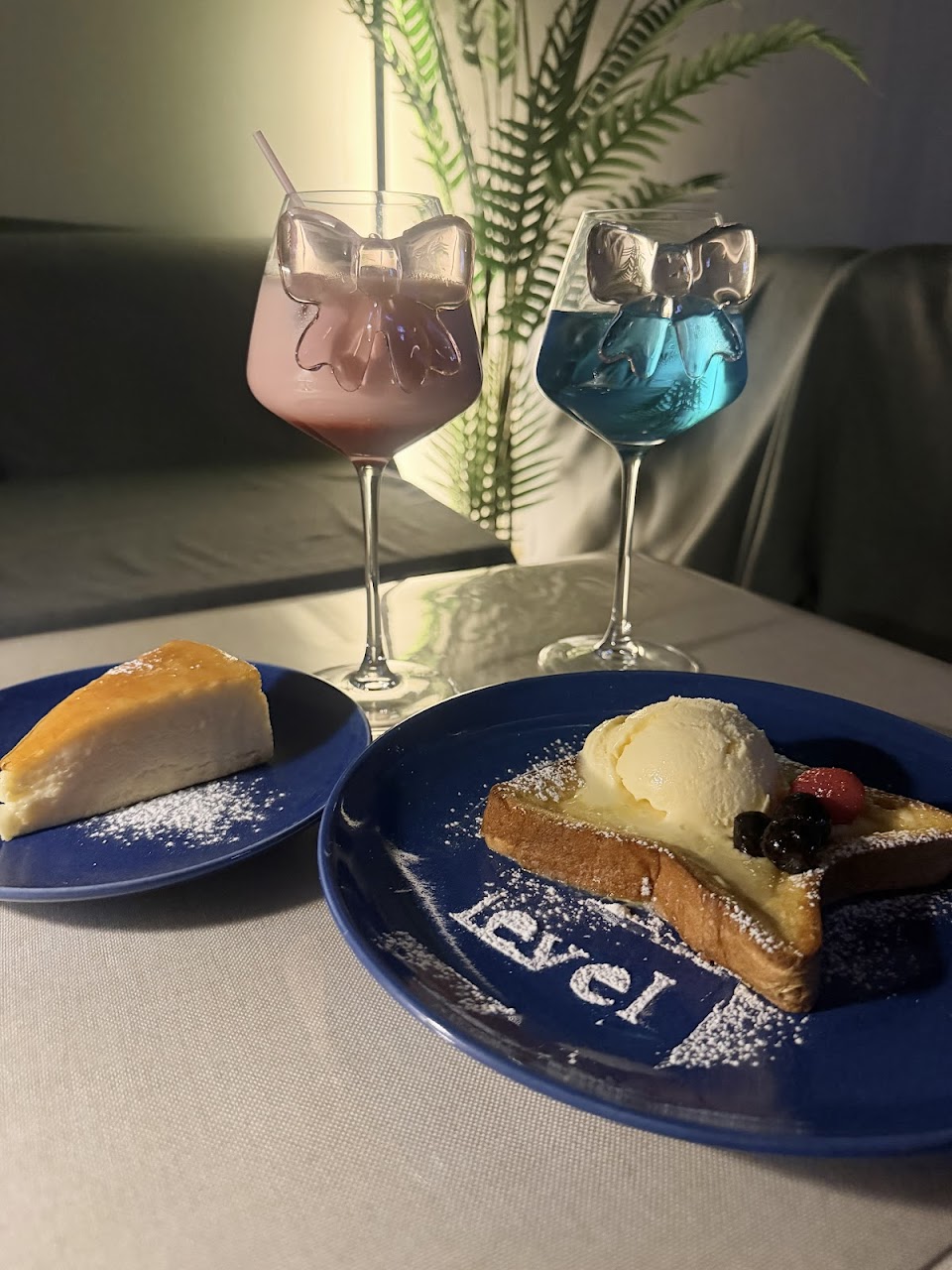 シーシャバー Level 那覇 夜カフェの写真 2枚目