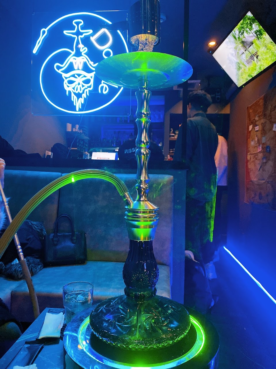 新橋シーシャラウンジ ダブル【新橋SHISHA LOUNGE W】の写真 2枚目