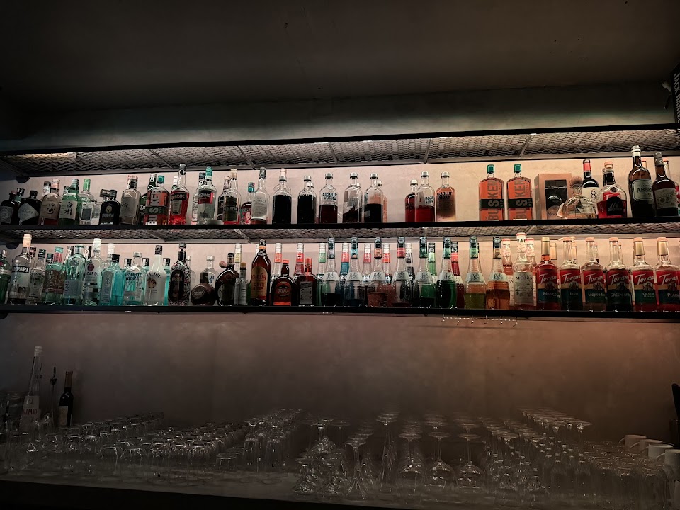 Bar Blue Flamingo