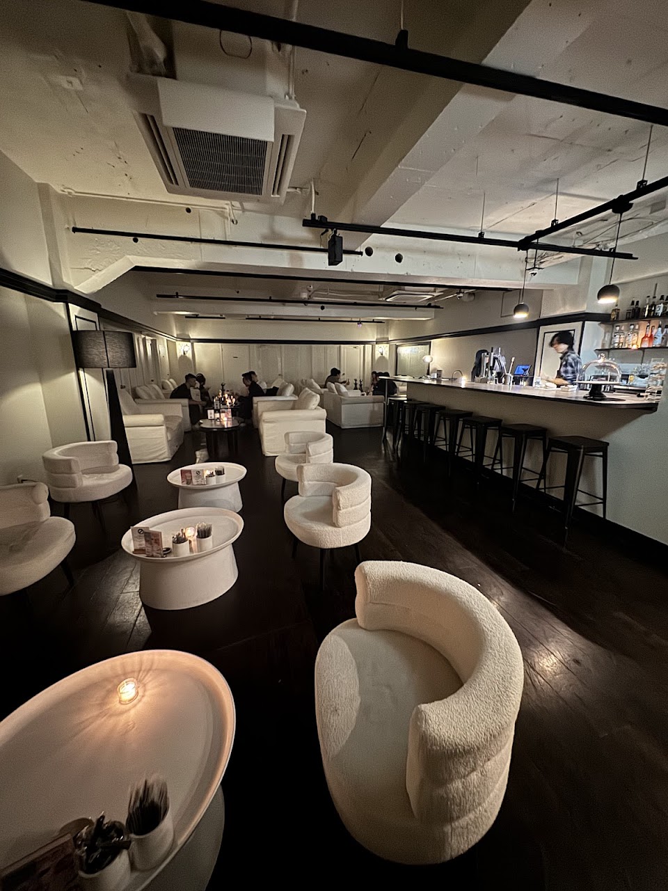 C.S.B 心斎橋店 シーシャカフェ&バーの写真 3枚目