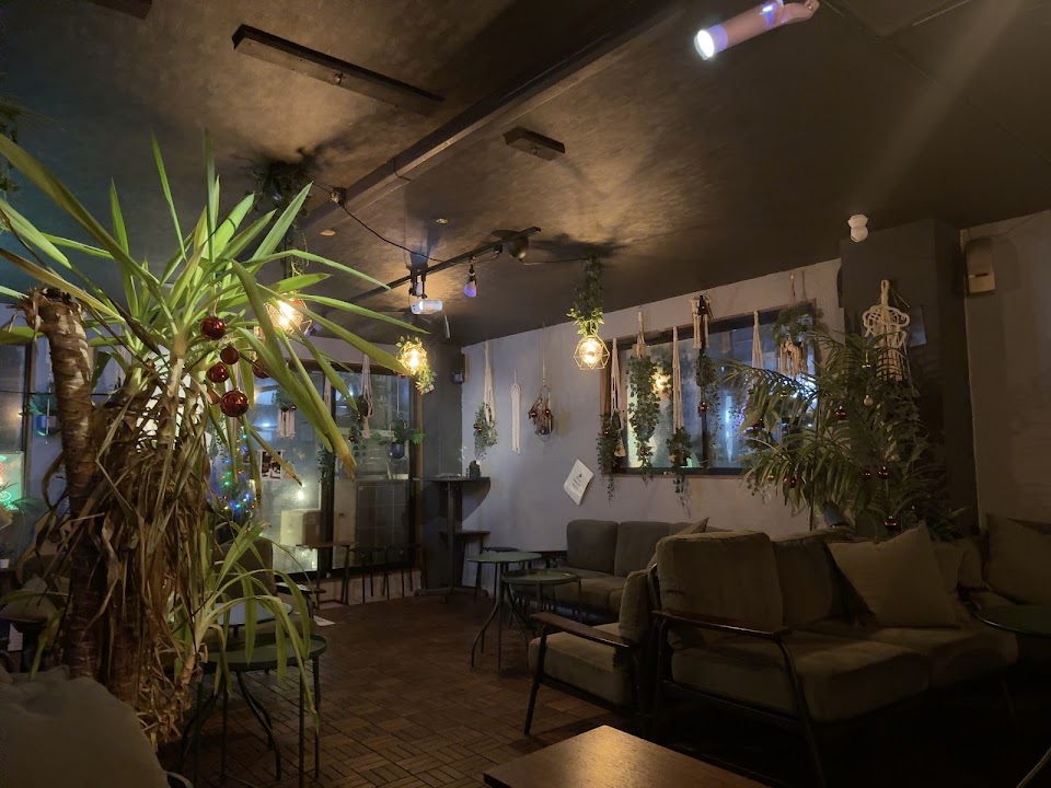 ShishaCafe&Bar PERCHILL（勝田台シーシャパーチル）の写真 2枚目