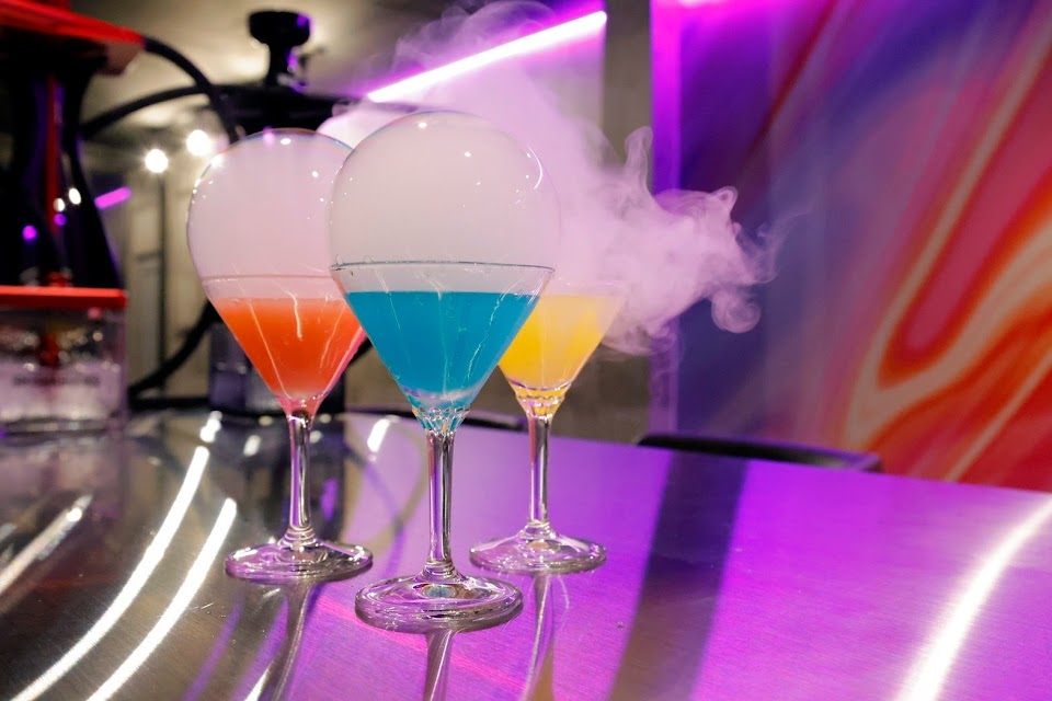 Shisha & Dining bar WO-MO（シーシャ＆ダイニングバー ウーモ）の写真 2枚目