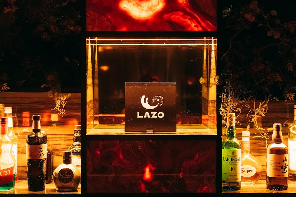 占い&シーシャバー LAZOの写真 2枚目