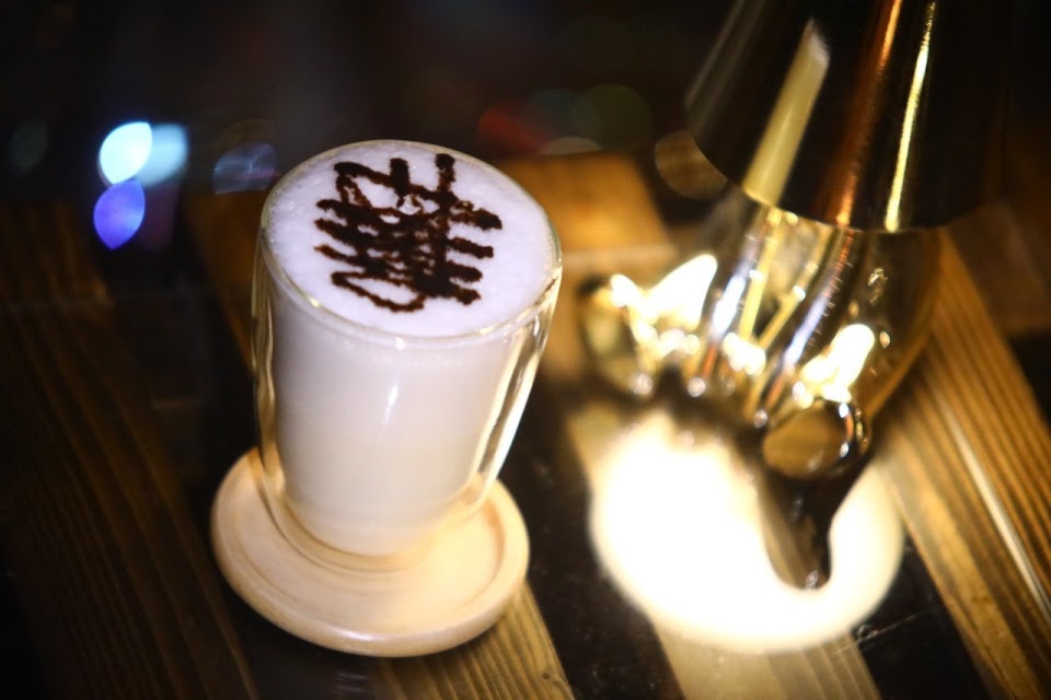 夜カフェとシーシャ mitsubachiの写真 3枚目