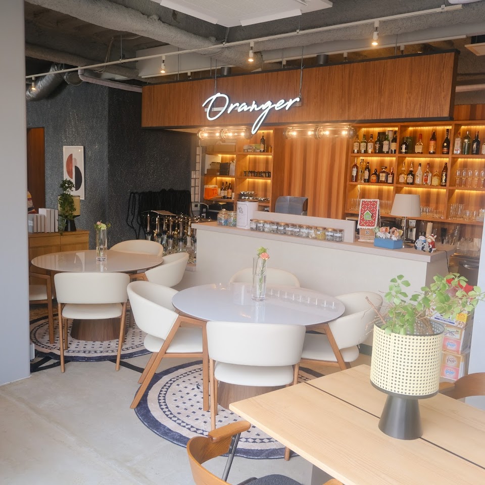 cafe & shisha bar Oranger 二子玉川（カフェアンドシーシャバー オランジュ二子玉川店）