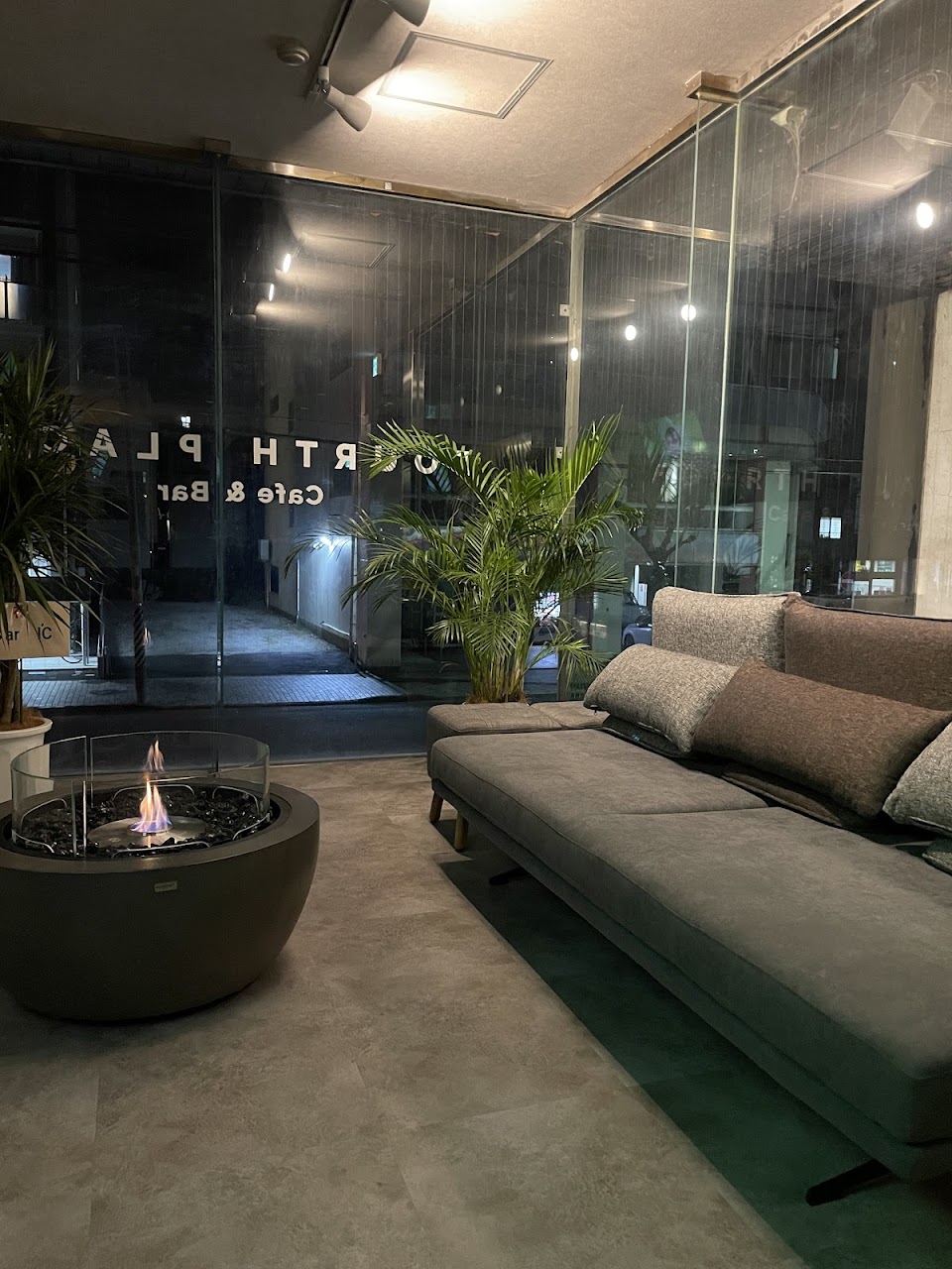 FOURTH PLACE Cafe & BAR 沼津シーシャ(フォースプレイス) 3