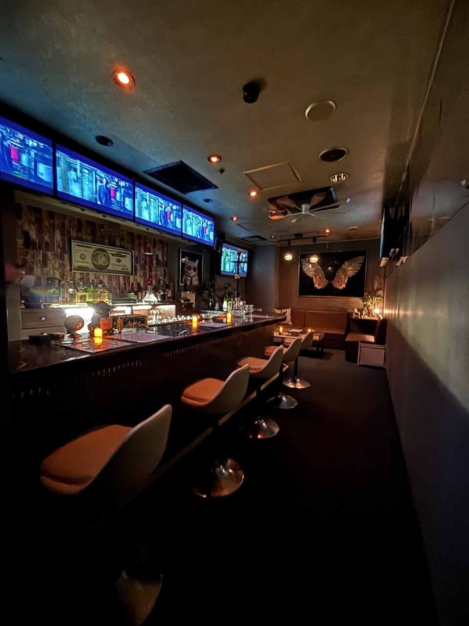 シーシャCafe＆BAR showroom