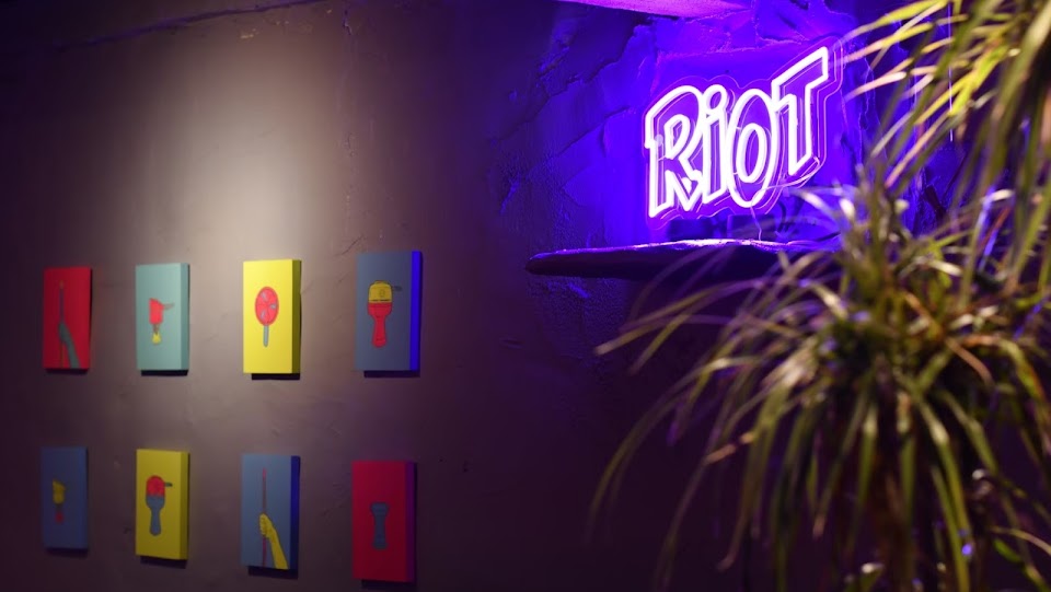 SHISHA LOUNGE RiOT (シーシャラウンジライオット)の写真 2枚目