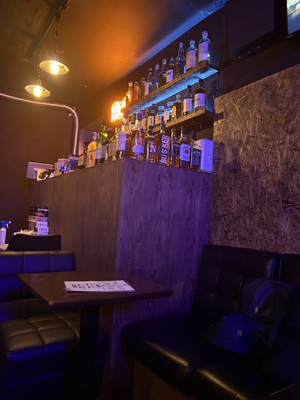 SHISHA LOUNGE RiOT (シーシャラウンジライオット)の写真 3枚目