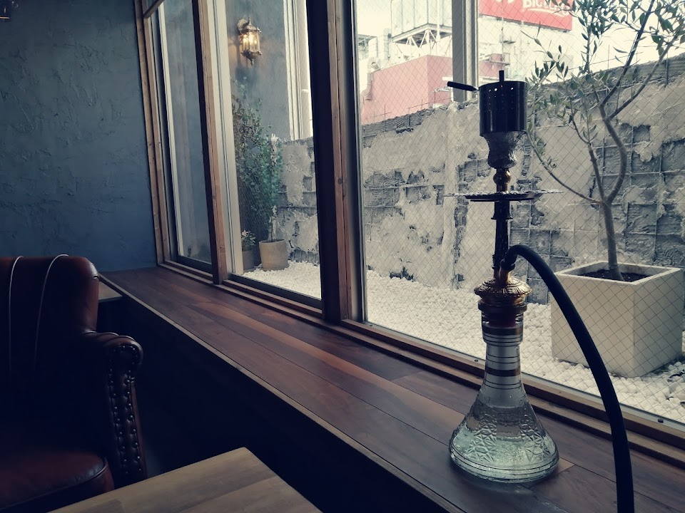 Smokedown シーシャカフェ&バーの写真 3枚目