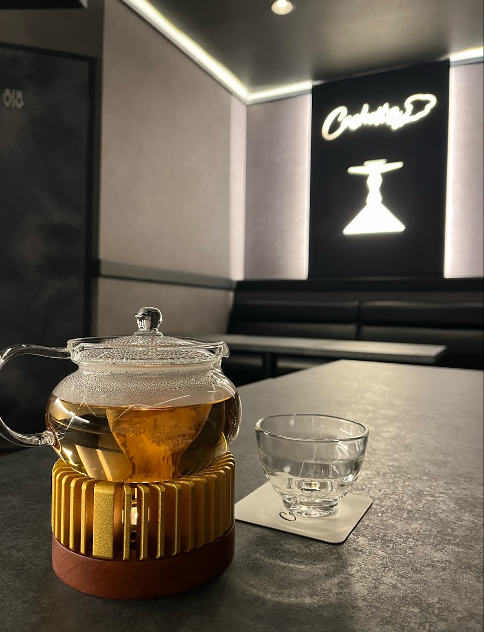 北新地シーシャ Cafe&Bar Cachetteの写真 2枚目