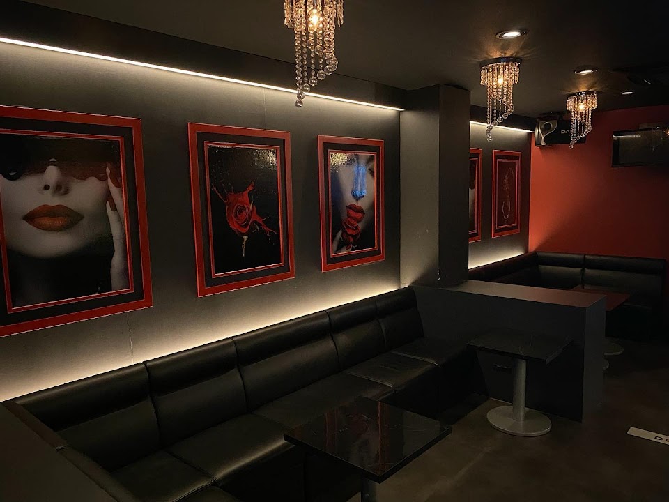 遊べるシーシャ カフェ＆バー NEXUS 新宿歌舞伎町