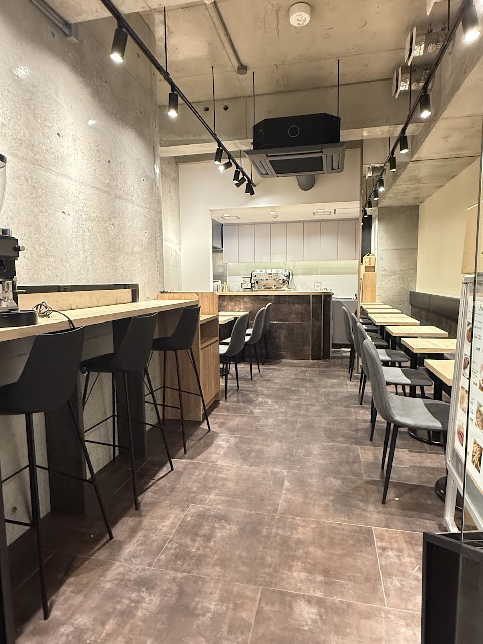 N.cafe 本町シーシャ shinsaibashi shisha cafe