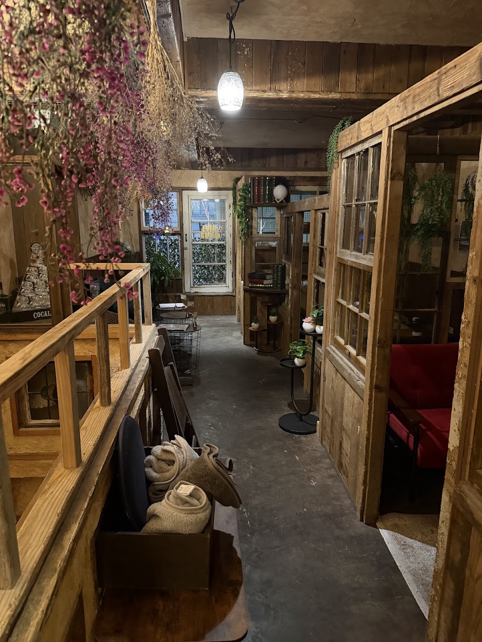 夜Cafe&シーシャBar Suien（夜カフェ＆＆シーシャバースイエン）